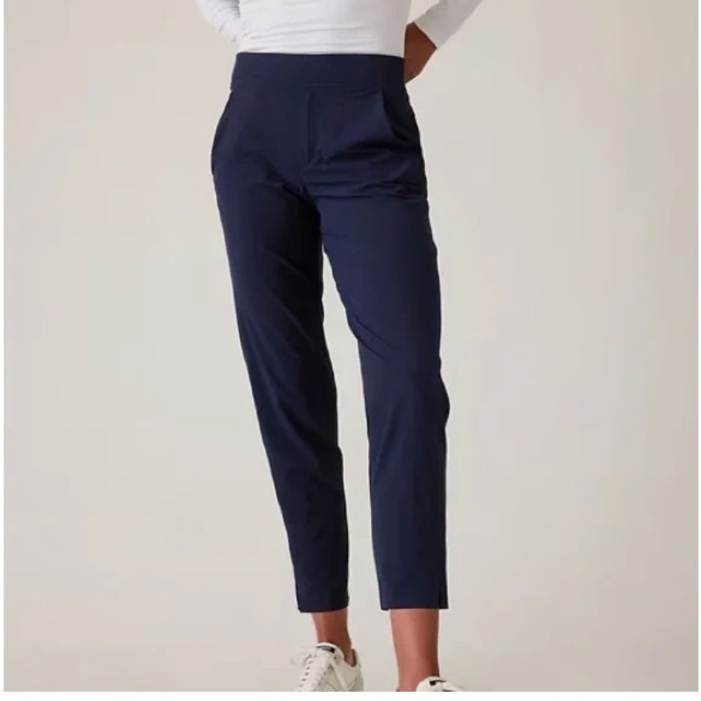 Athleta Brooklyn Ankle Pant in Navy Blue